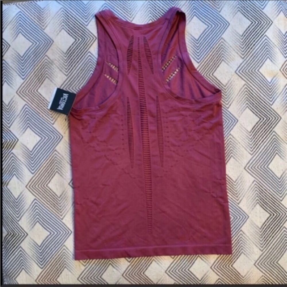 Victoria’s Secret Sport Top - Picture 3 of 5